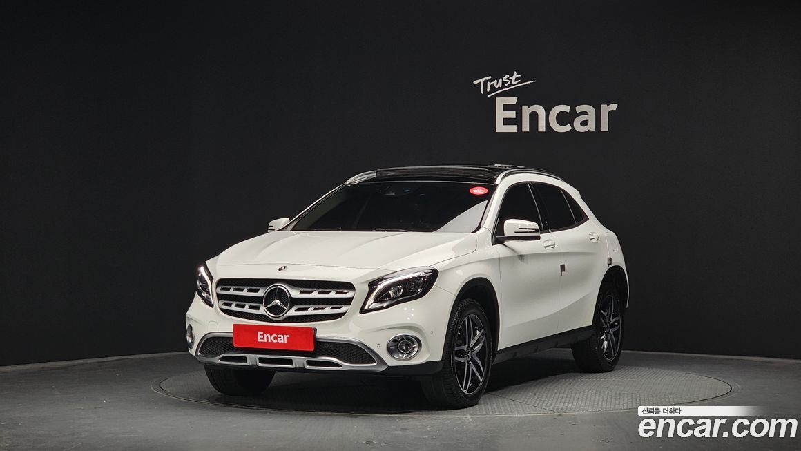 Mercedes-Benz GLA-Class 2018