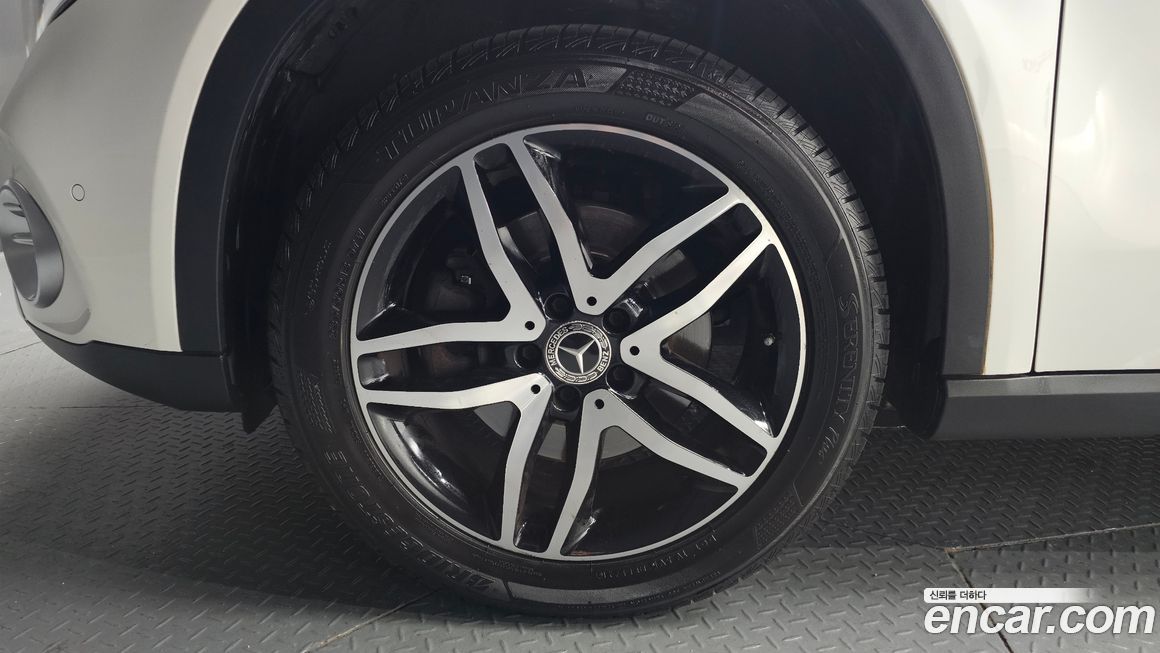 Mercedes-Benz GLA-Class 2018