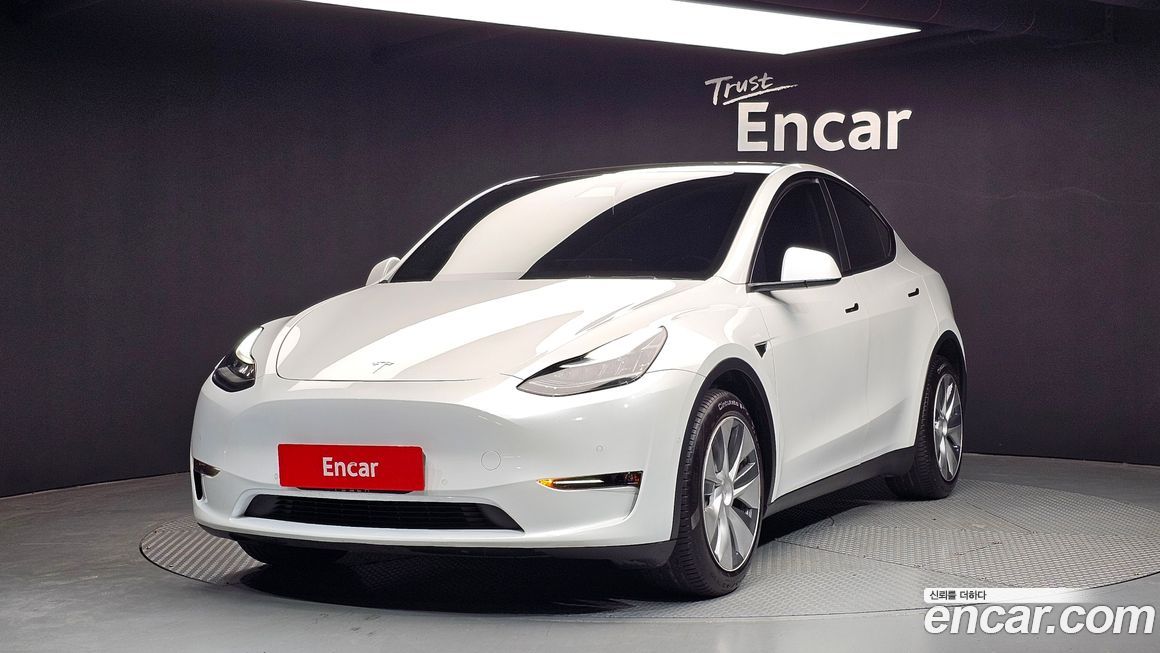 Tesla Model Y 2021