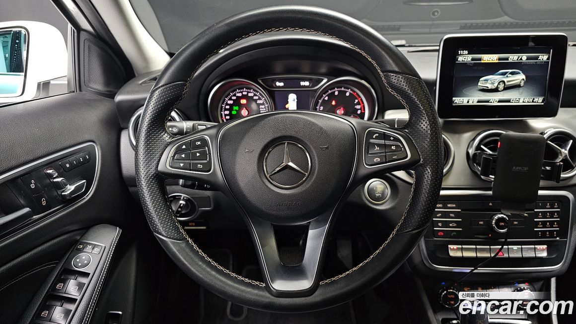 Mercedes-Benz GLA-Class 2018