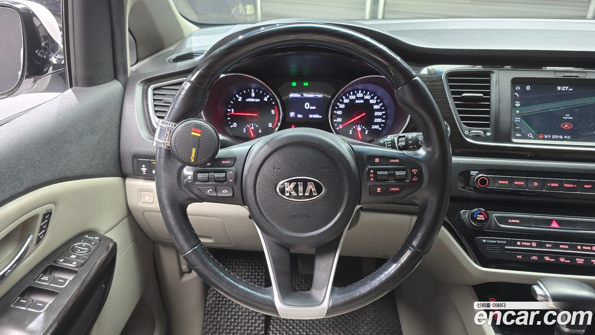 Kia Canival 2019