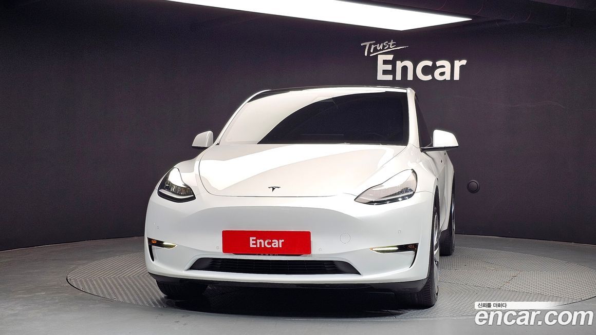 Tesla Model Y 2021
