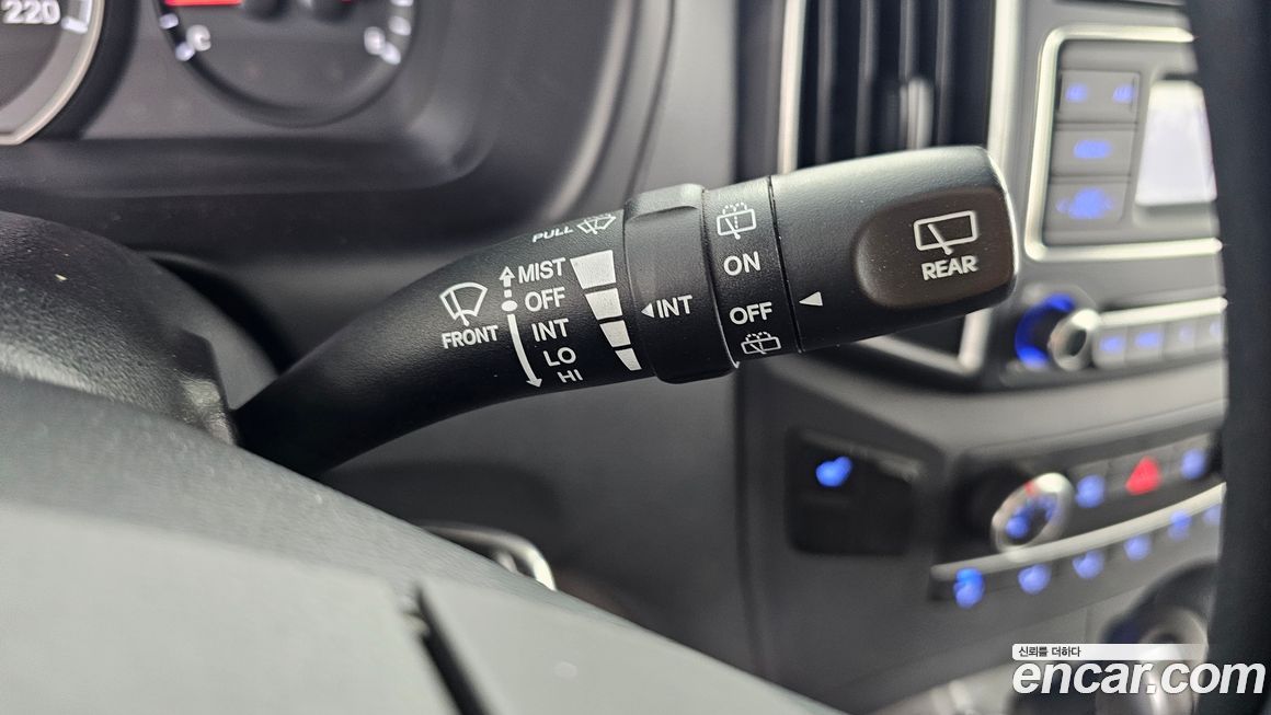 Hyundai Starex 2016