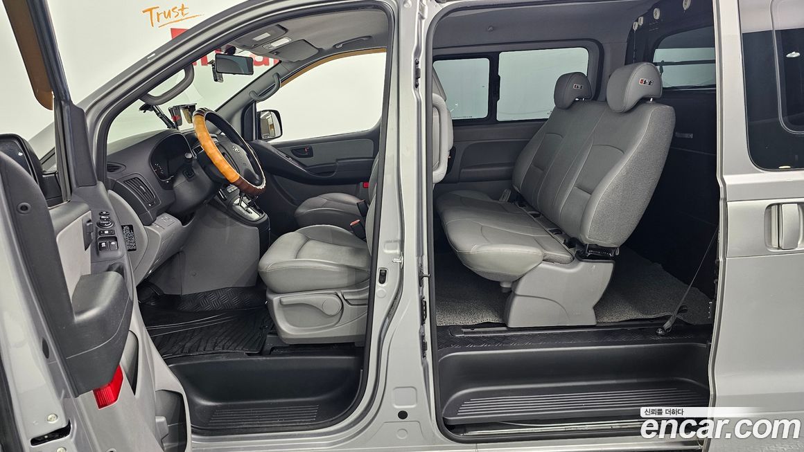 Hyundai Starex 2016