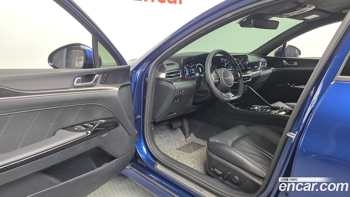 Kia K5 2023