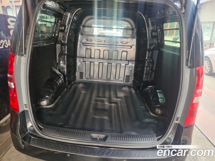 Hyundai Starex 2021