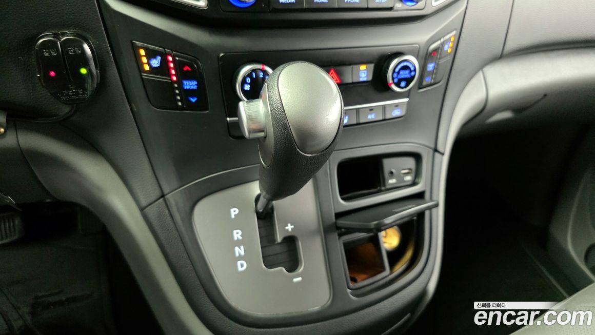 Hyundai Starex 2021