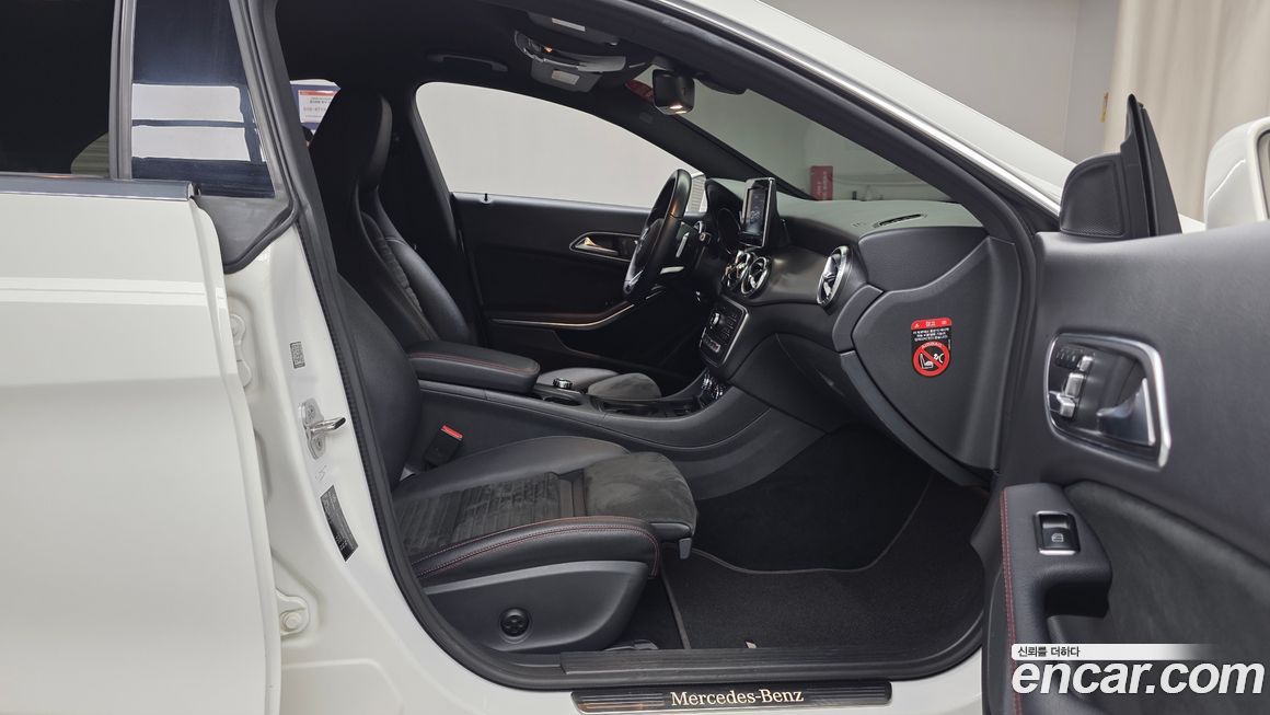 Mercedes-Benz CLA-Class 2019