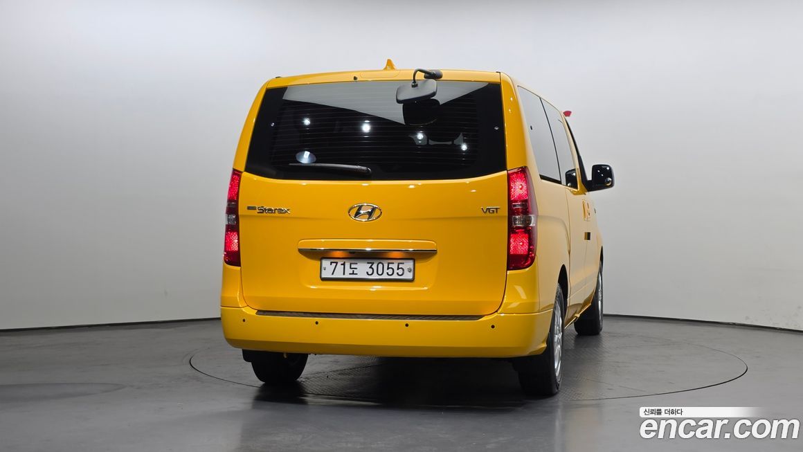 Hyundai Starex 2021