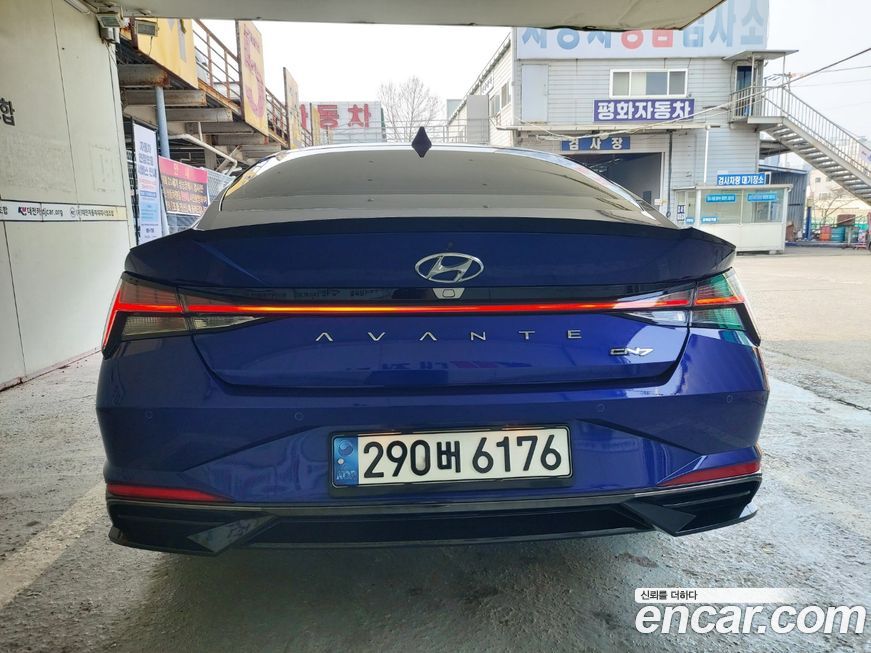Hyundai AVANTE 2021