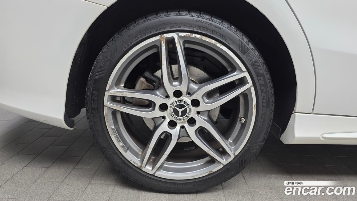 Mercedes-Benz CLA-Class 2019