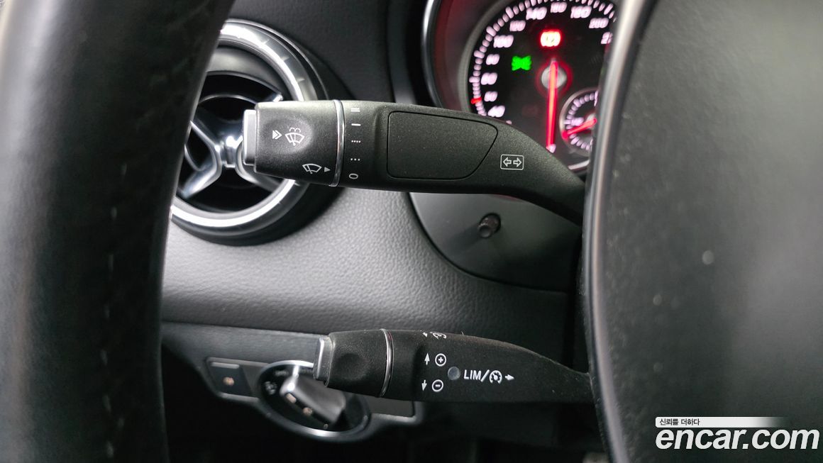 Mercedes-Benz CLA-Class 2019
