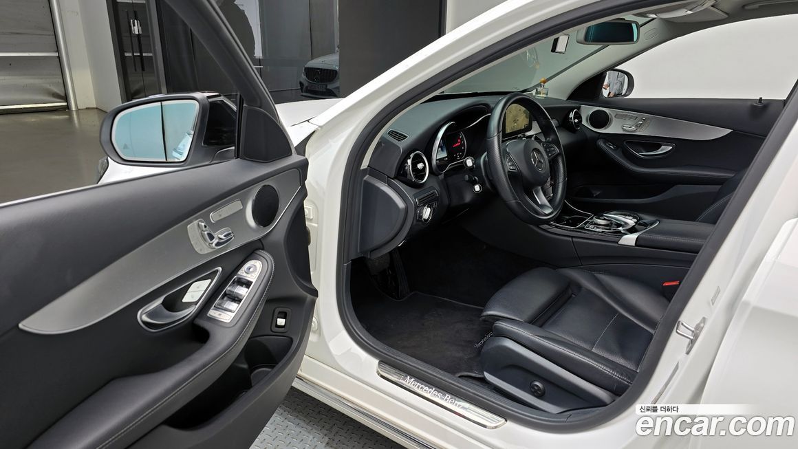 Mercedes-Benz C-Class 2017