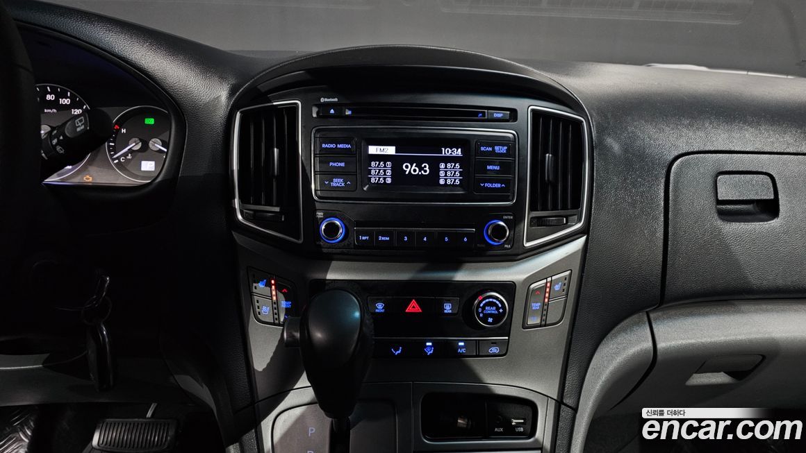 Hyundai Starex 2021