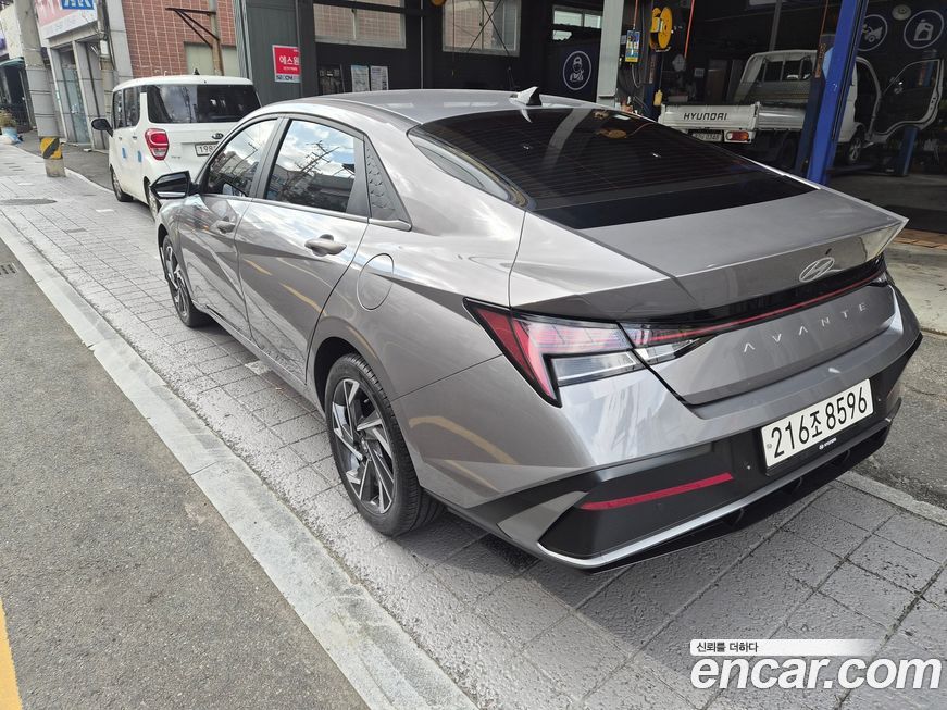 Hyundai AVANTE 2024