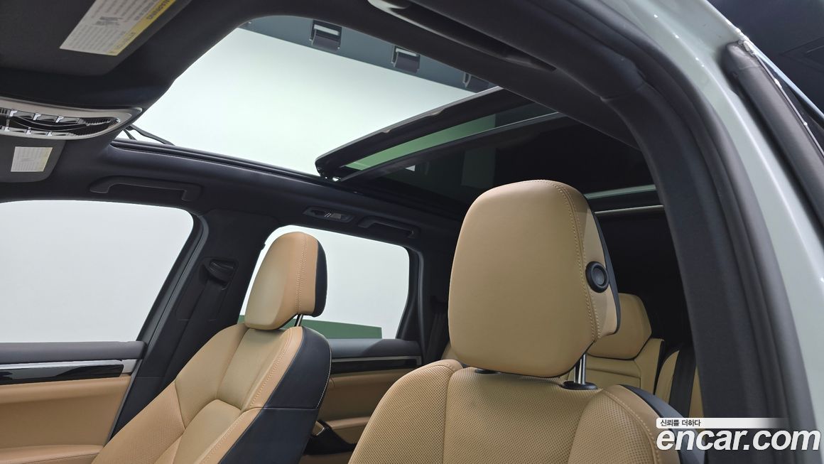 Porsche Cayenne 2016