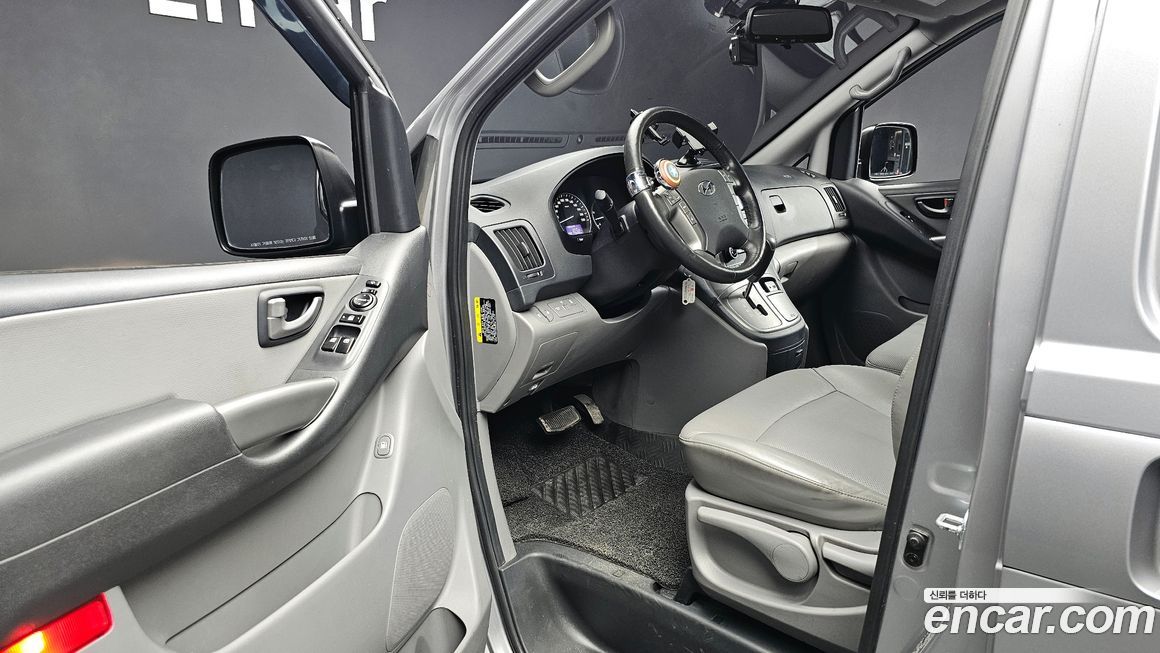 Hyundai Starex 2021