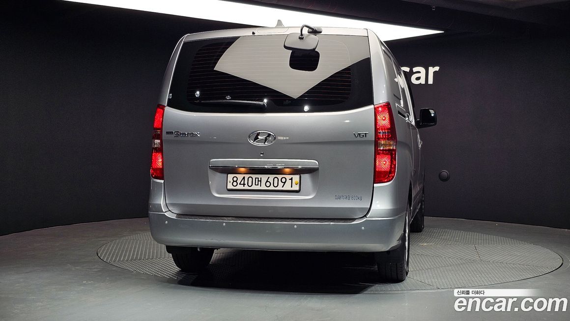 Hyundai Starex 2021