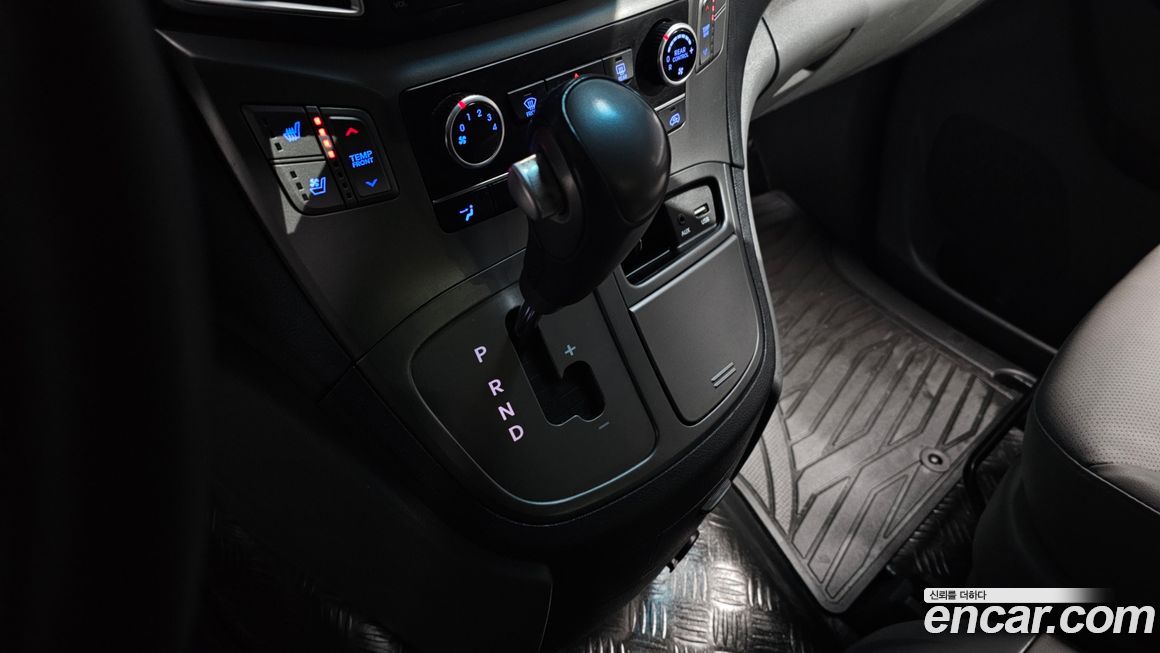 Hyundai Starex 2021