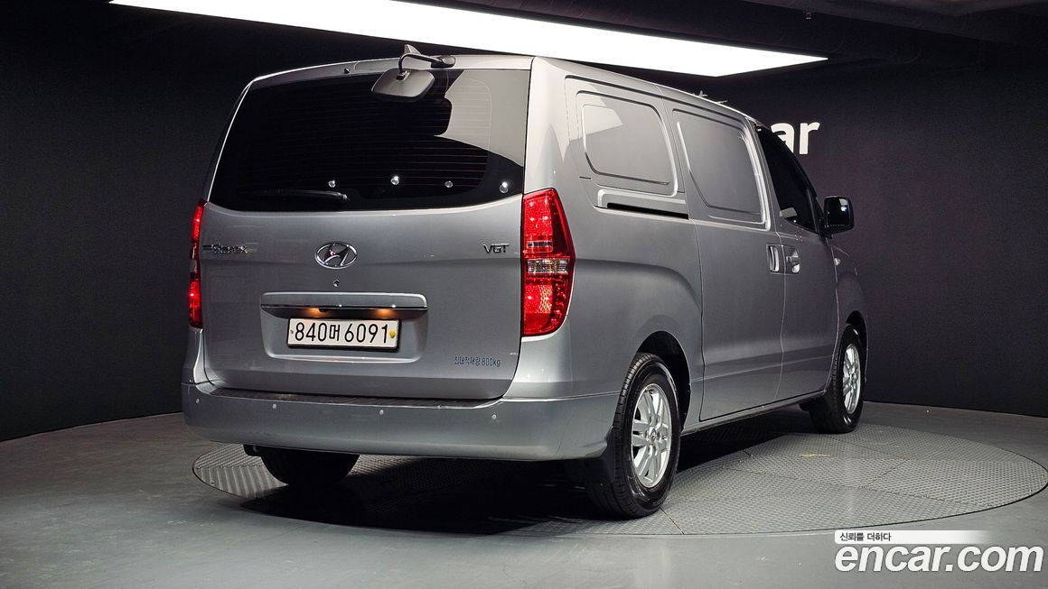 Hyundai Starex 2021