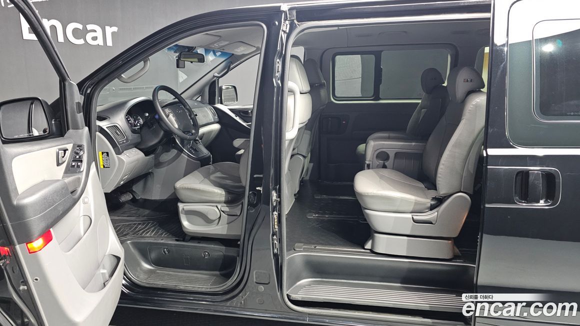 Hyundai Starex 2021