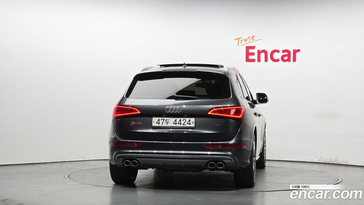 Audi SQ5 2015