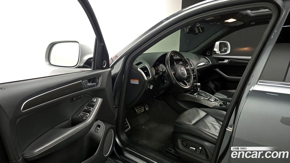 Audi SQ5 2015