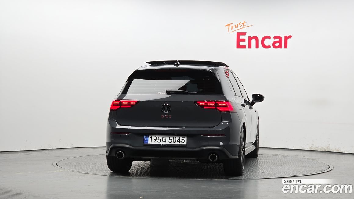 Volkswagen Golf 2024