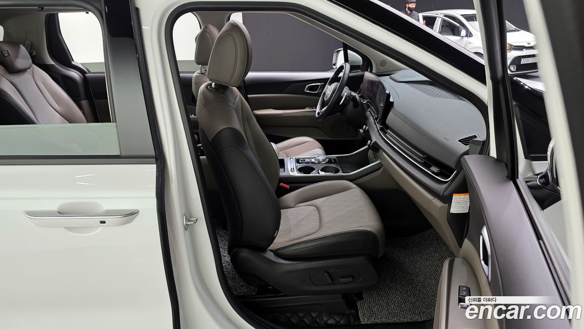 Kia Canival 2025