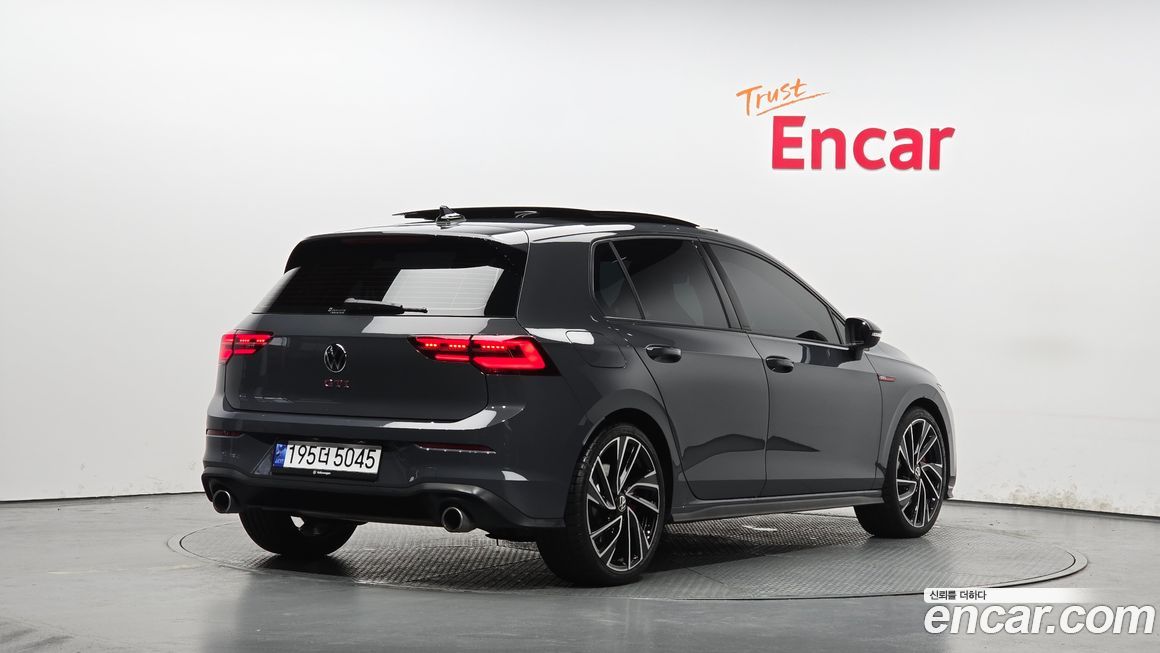 Volkswagen Golf 2024