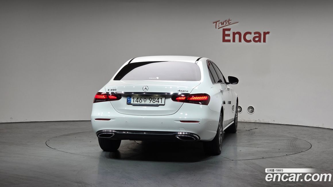 Mercedes-Benz E-Class 2021