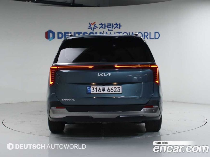 Kia Canival 2024