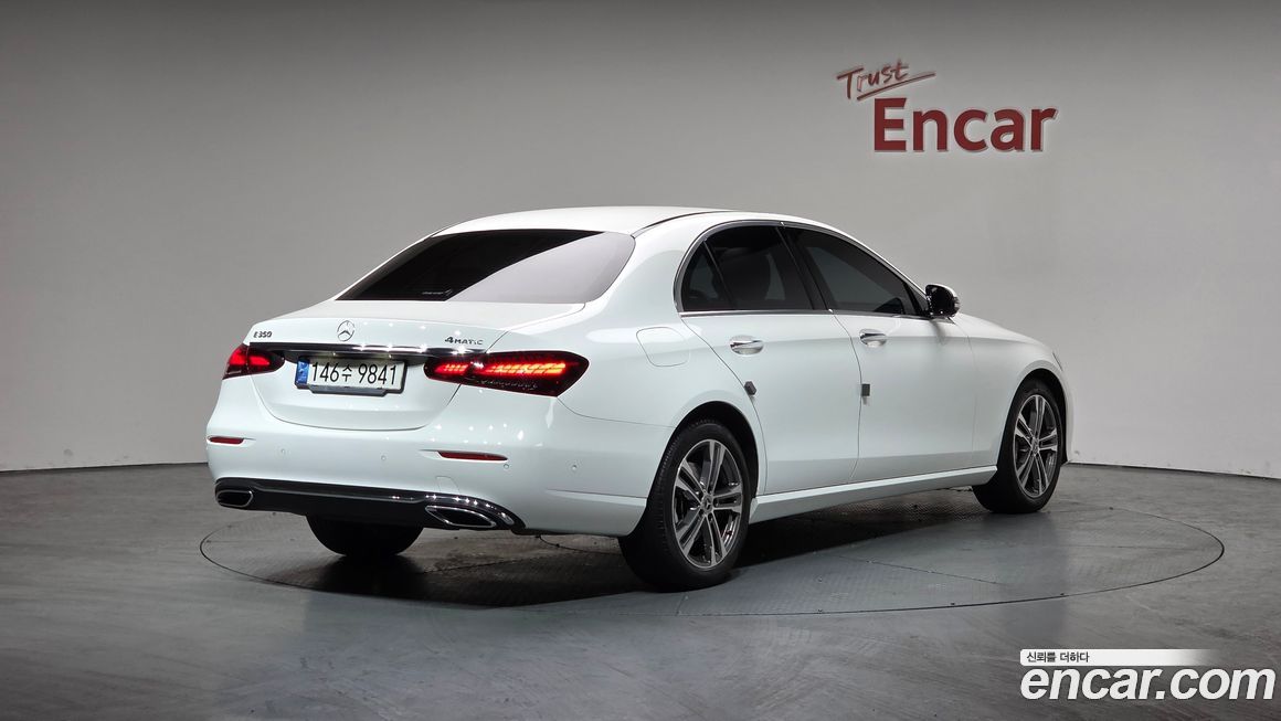 Mercedes-Benz E-Class 2021