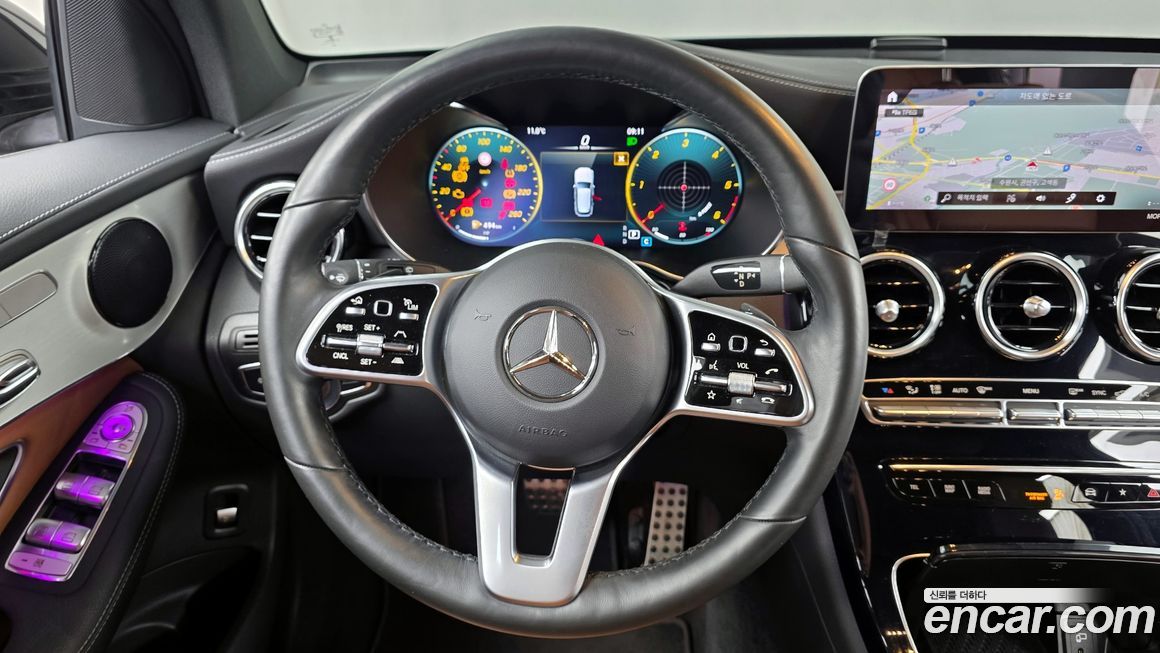 Mercedes-Benz GLC-Class 2021