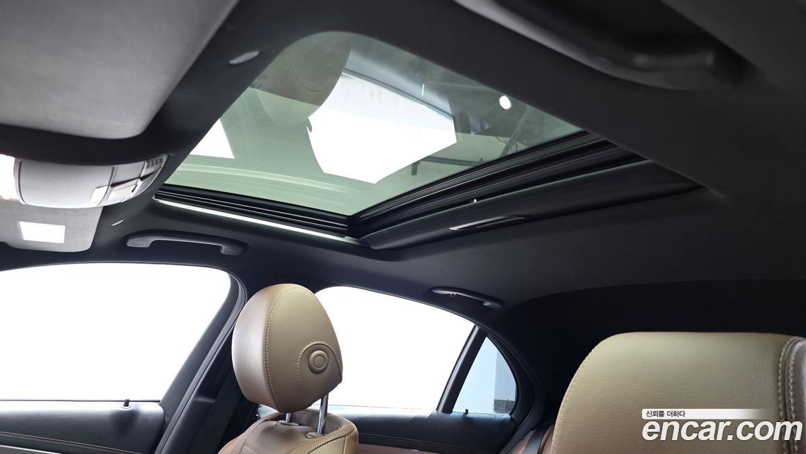 Mercedes-Benz E-Class 2021