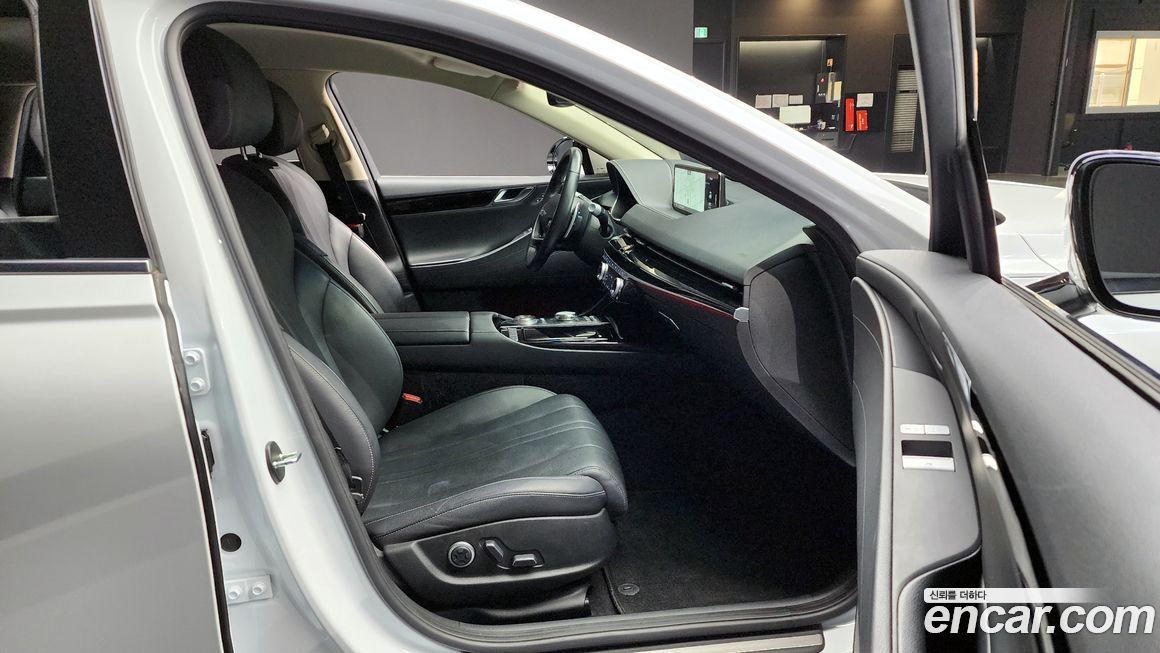 Genesis G80 2023