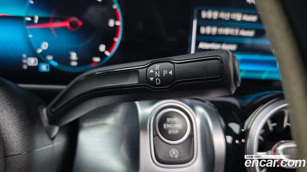 Mercedes-Benz GLB-Class 2021