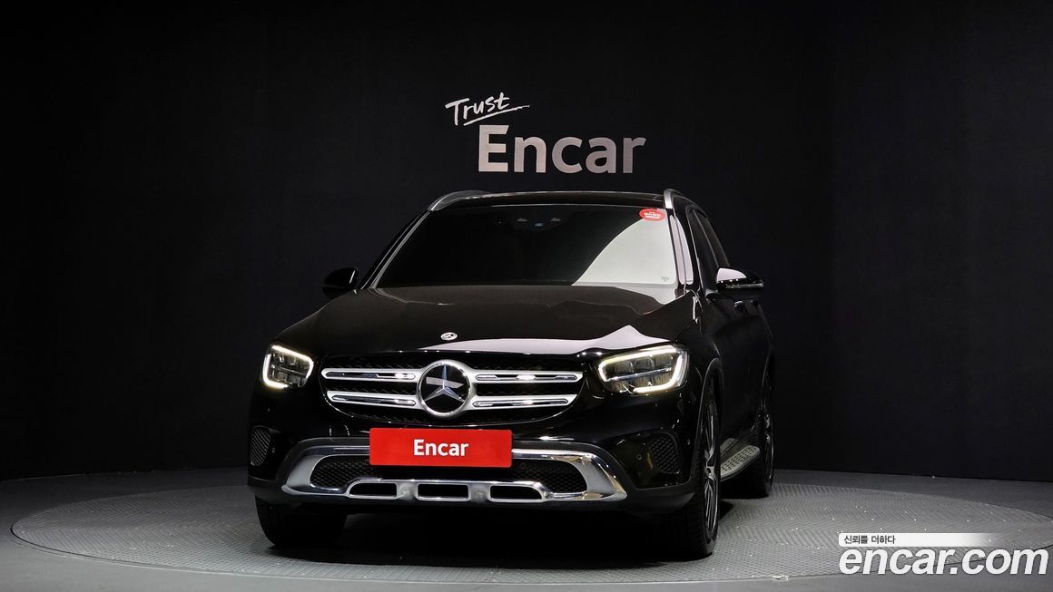 Mercedes-Benz GLC-Class 2021