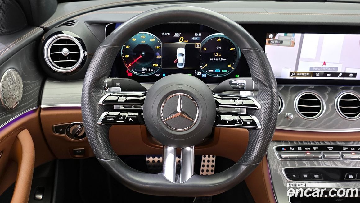 Mercedes-Benz E-Class 2021