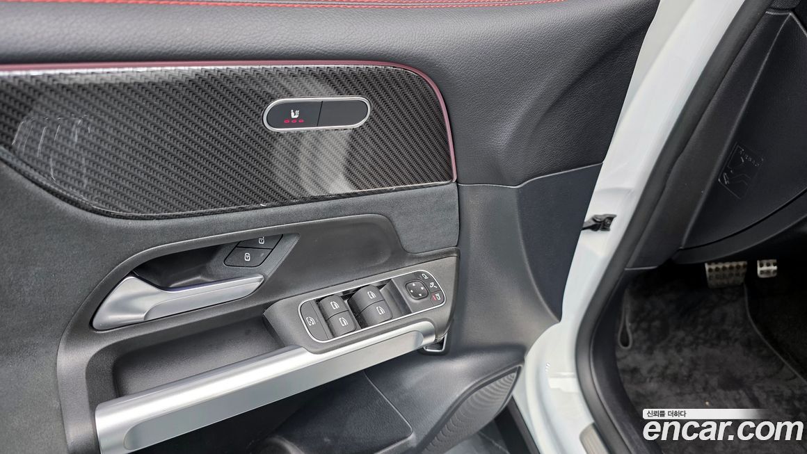 Mercedes-Benz GLB-Class 2022