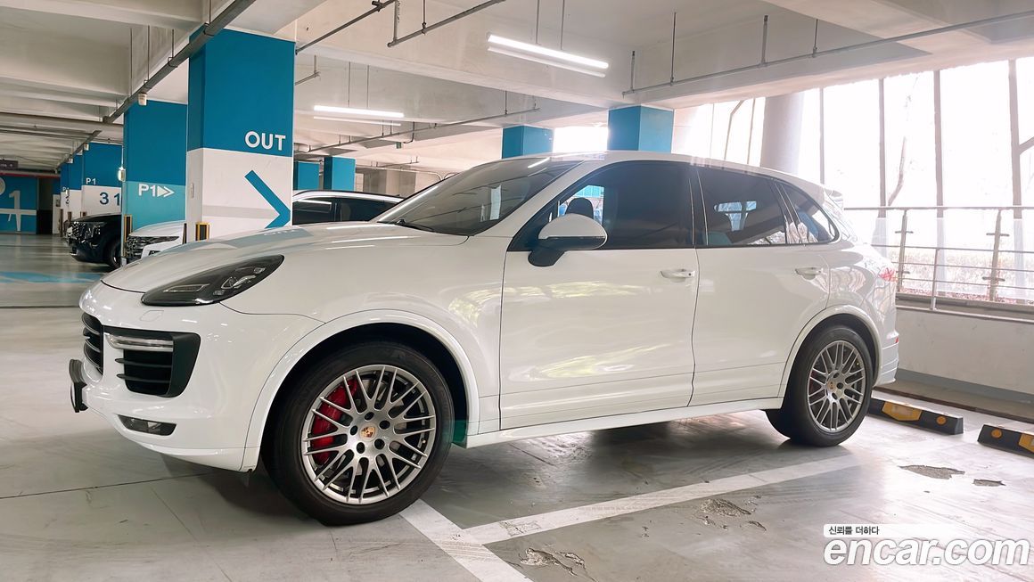 Porsche Cayenne 2016