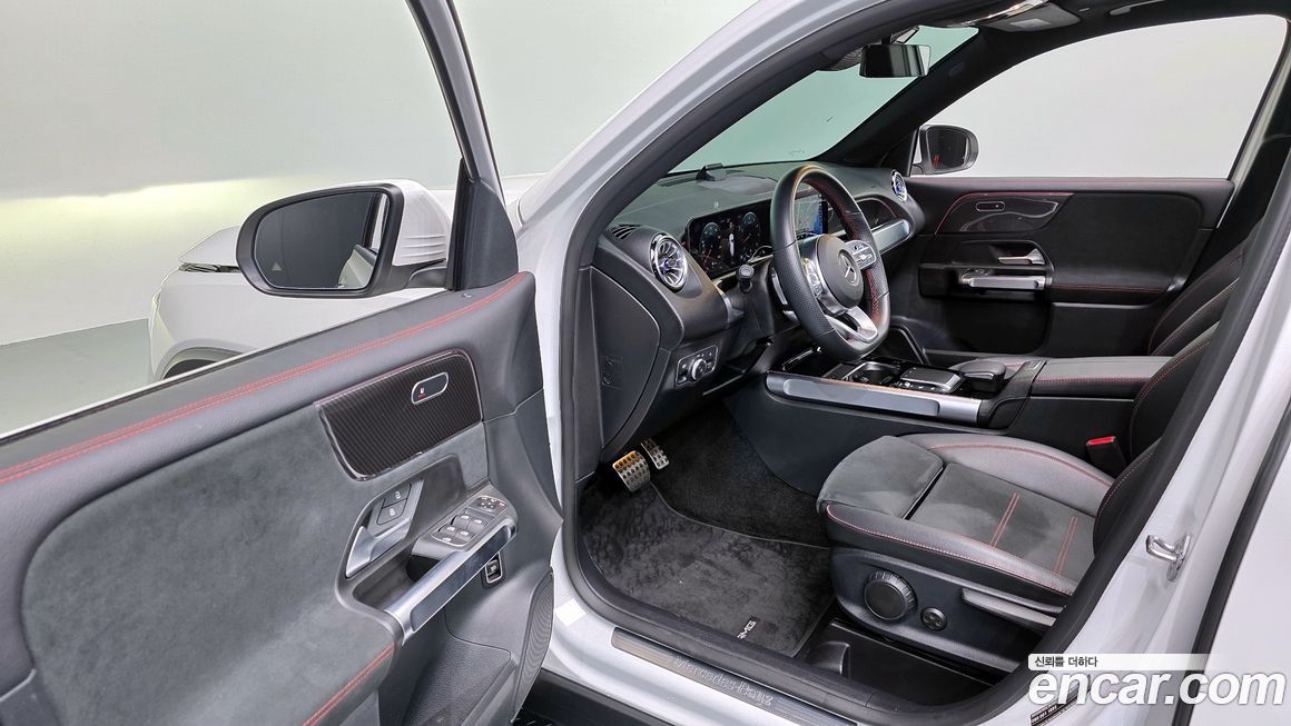 Mercedes-Benz GLB-Class 2022