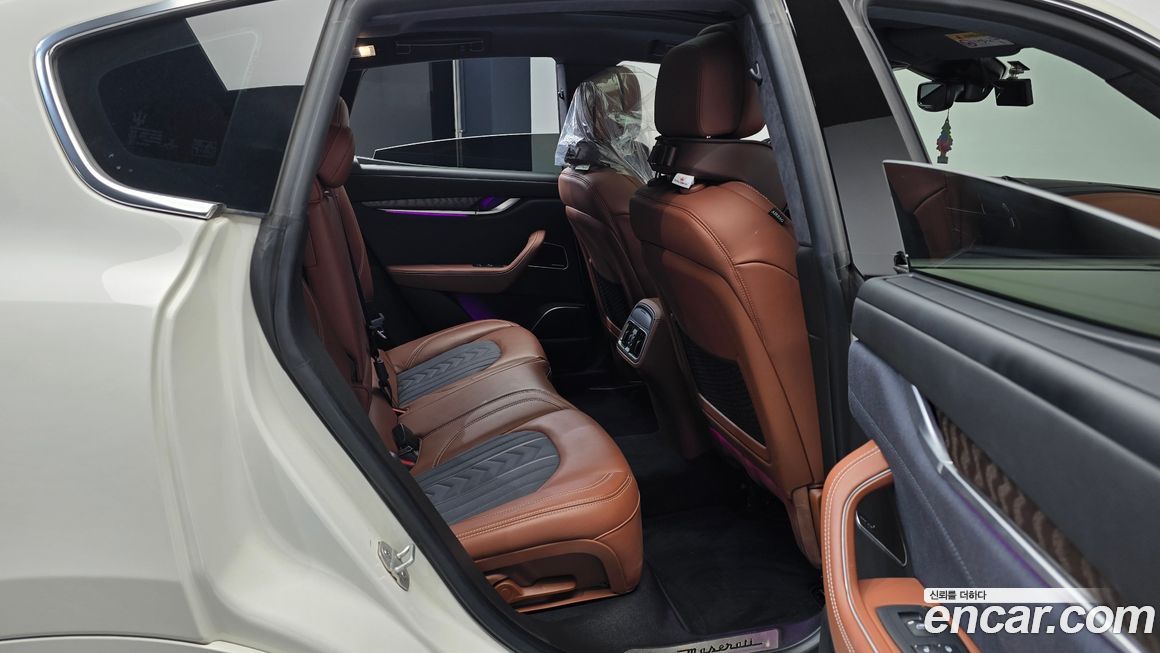 Maserati Levante 2021