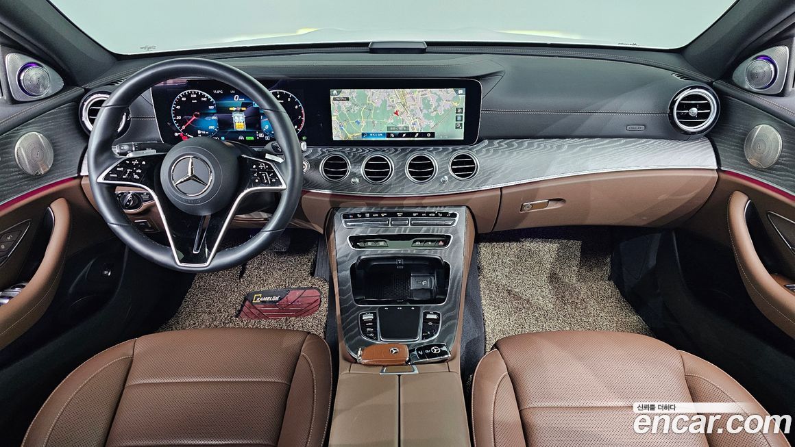 Mercedes-Benz E-Class 2022