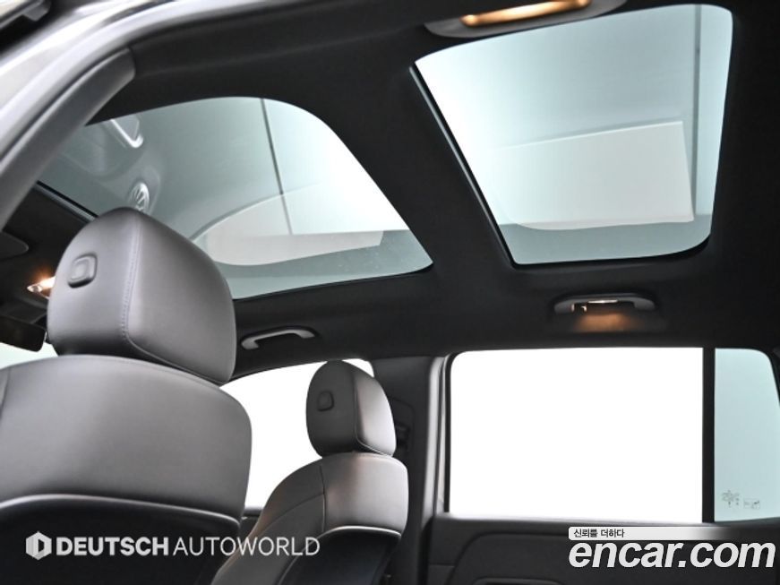 Mercedes-Benz GLB-Class 2024