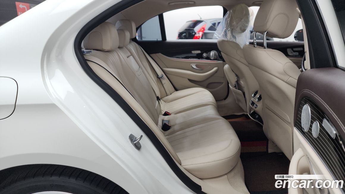 Mercedes-Benz E-Class 2017