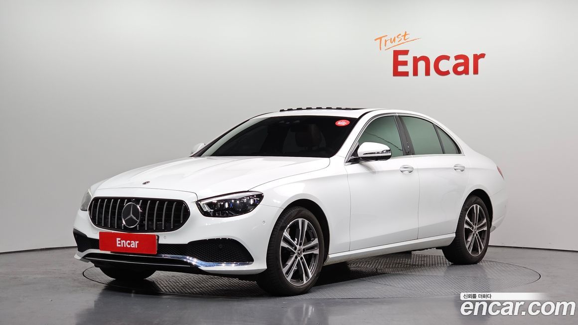 Mercedes-Benz E-Class 2022