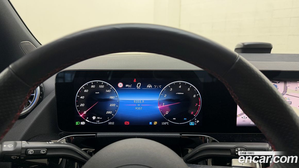 Mercedes-Benz GLA-Class 2025