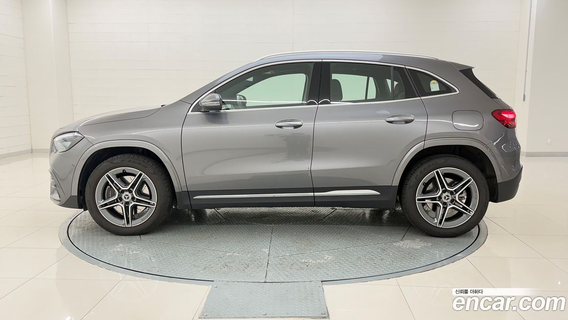 Mercedes-Benz GLA-Class 2025