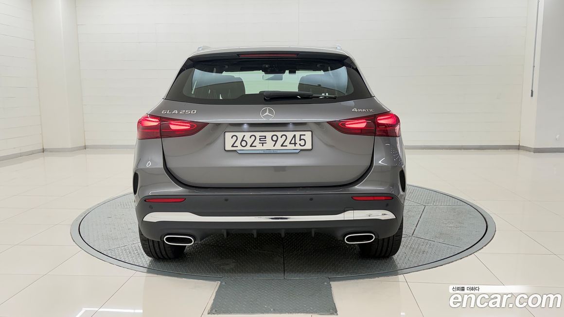 Mercedes-Benz GLA-Class 2025